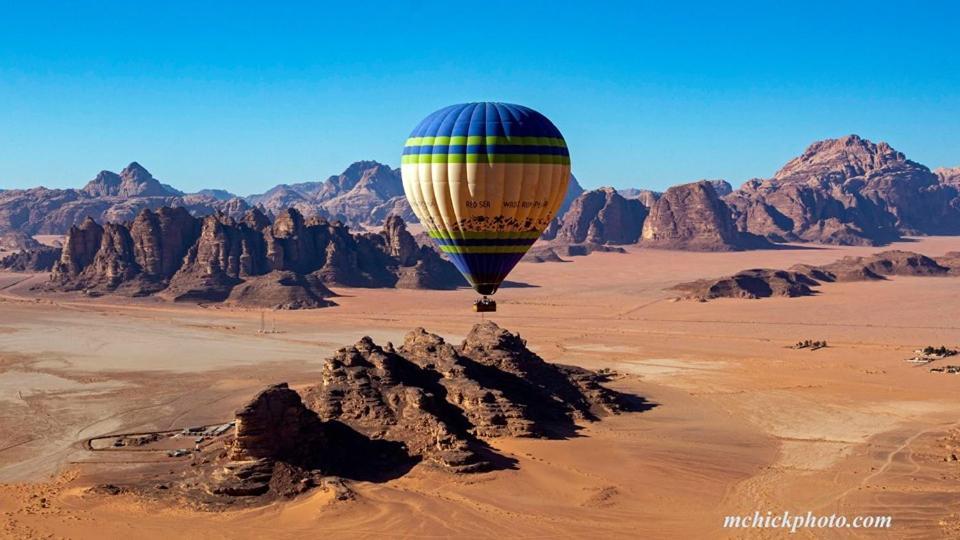 Wadi Rum Hugo Camp Экстерьер фото