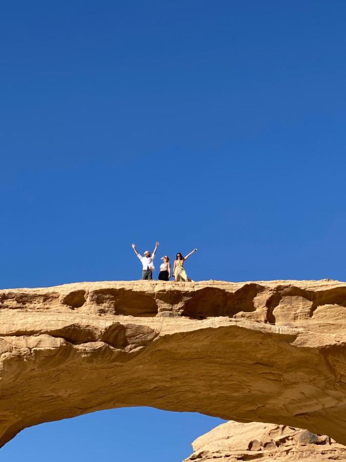 Wadi Rum Hugo Camp Экстерьер фото