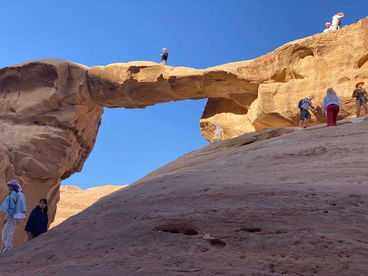 Wadi Rum Hugo Camp Экстерьер фото