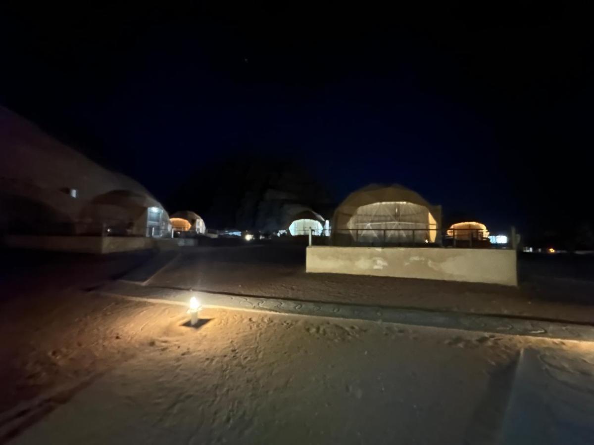 Wadi Rum Hugo Camp Экстерьер фото